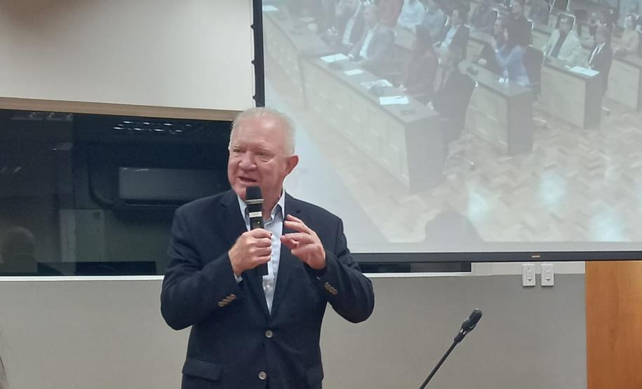 Pesquisa do Paraná desenvolve avião agrícola de pulverização não tripulado