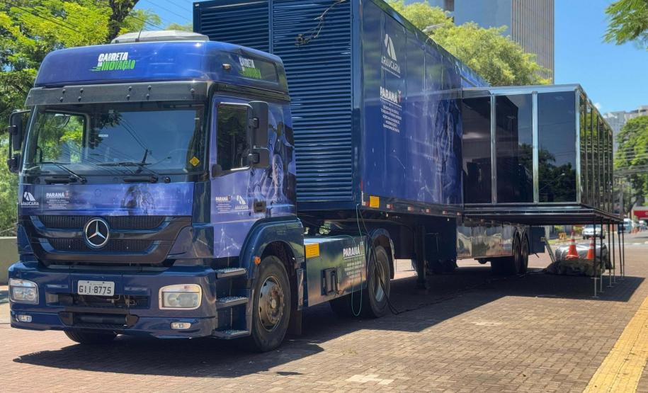 Com mais de 15 mil visitas, Carreta da Inovação conecta população a novas tecnologias