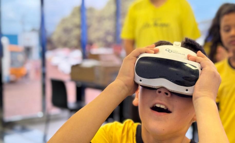 Carreta da Inovação leva tecnologia, lazer e serviços para Rolândia e Borrazópolis