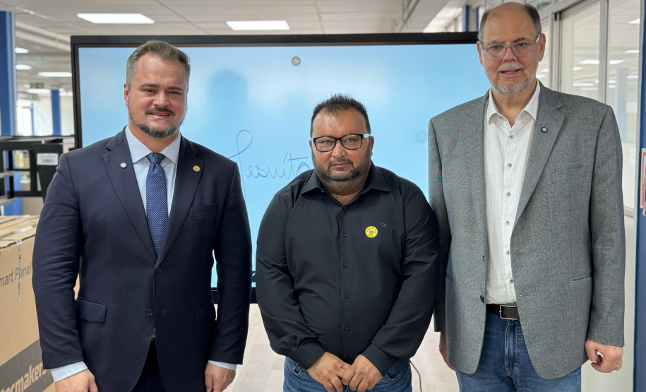 Municípios de Quitandinha, Reserva do Iguaçu e Jesuíta receberam equipamentos eletrônicos por meio do repasse de recursos proveniente do Plano Paraná Mais Cidades