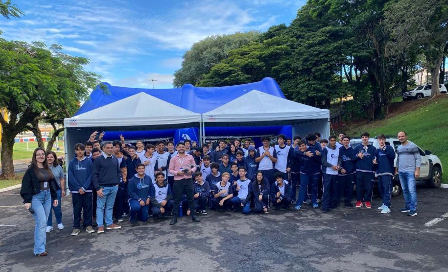 Com mais de 15 mil visitas, Carreta da Inovação conecta população a novas tecnologias