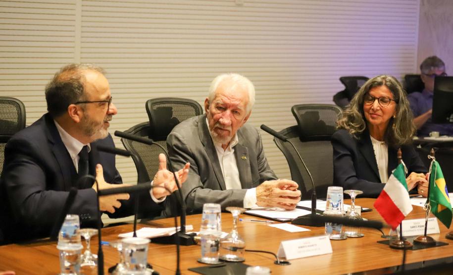 Paraná assina acordos com região italiana da Emilia-Romagna