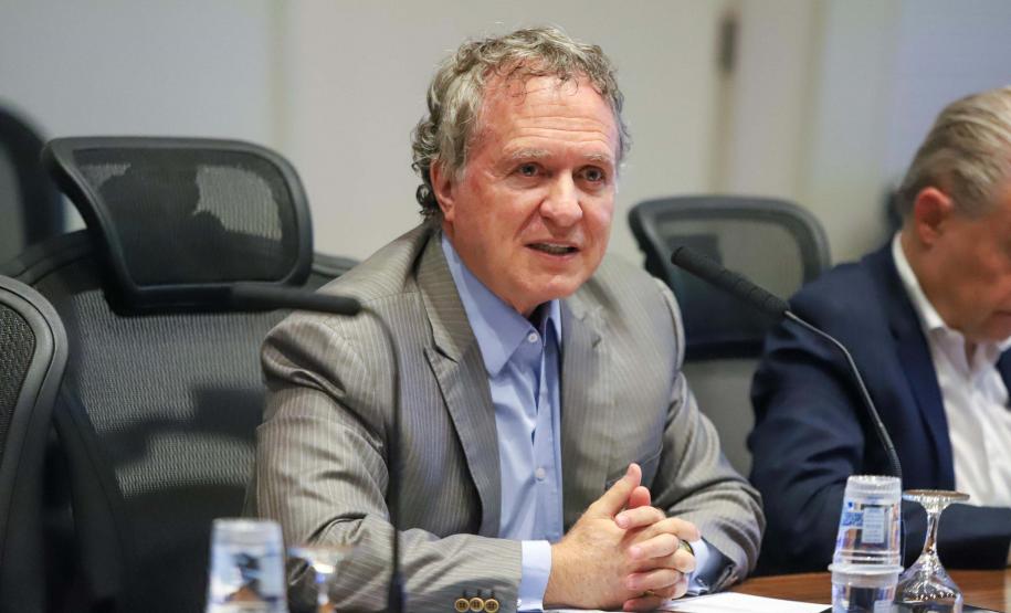 Piana recebe delegação mexicana de Chihuahua para debater parcerias com o Paraná