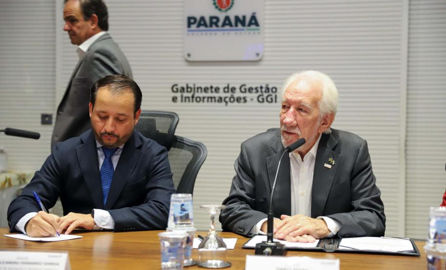 Piana recebe delegação mexicana de Chihuahua para debater parcerias com o Paraná