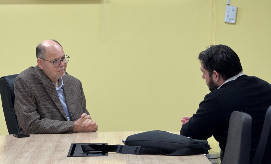 Secretário Alex Canziani recebe prefeitura de Londrina na SEIA