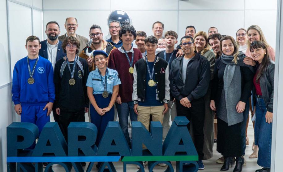 INOVAÇÃO: Alunos recebem premiação da Olimpíada Brasileira de Inovação, Ciência e Tecnologia