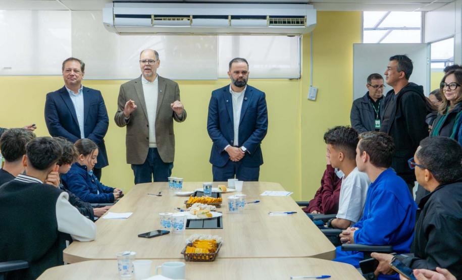 INOVAÇÃO: Alunos recebem premiação da Olimpíada Brasileira de Inovação, Ciência e Tecnologia