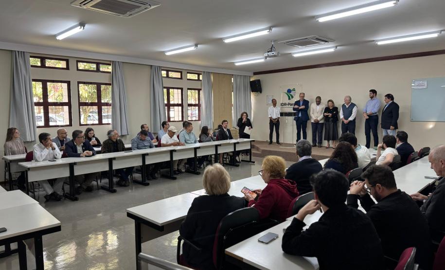 Governo do Paraná e DiMSUR assinam Memorando de Entendimento de desenvolvimento de iniciativas voltadas às emergências climáticas