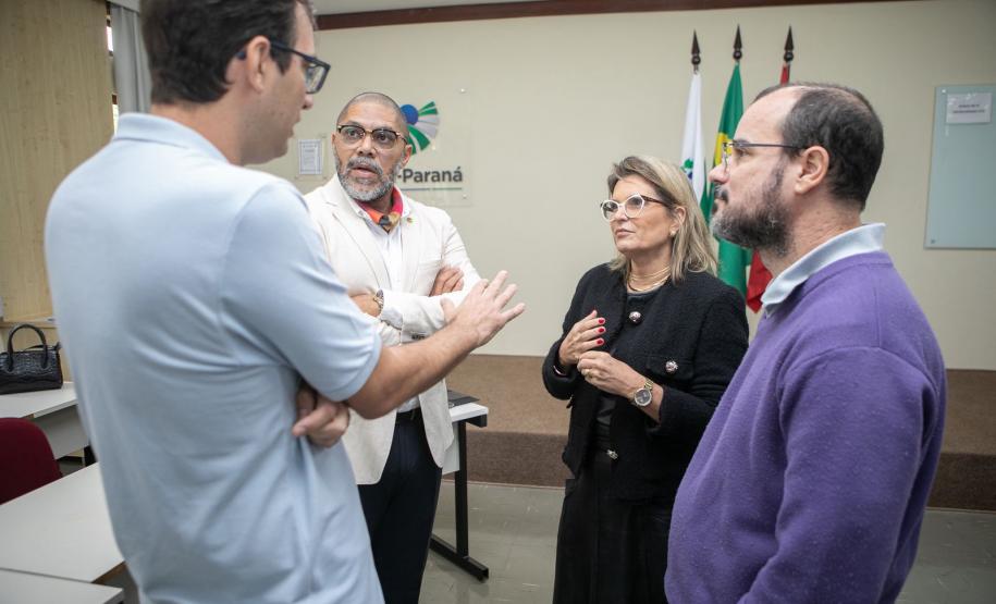 Governo do Paraná e DiMSUR assinam Memorando de Entendimento de desenvolvimento de iniciativas voltadas às emergências climáticas