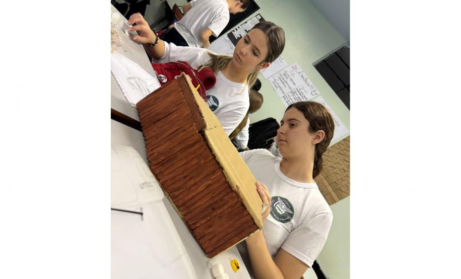 Programa inovador da rede estadual com situações reais prepara alunos para avaliações