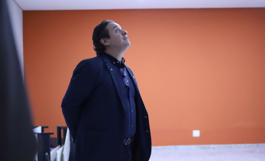 Estado faz entrega simbólica de chaves à entidade que assume a gestão do Hub GovTechs