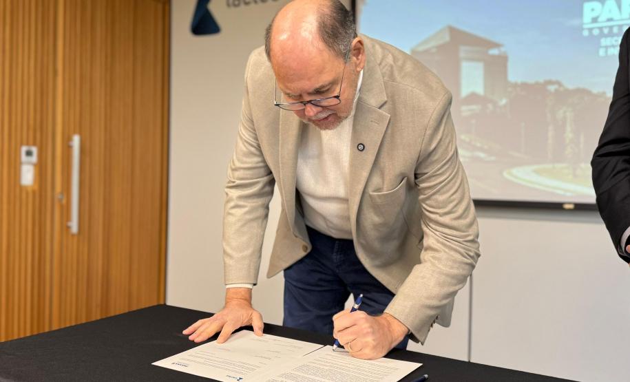 Estado firma parceria com Lactec para ampliar projetos de pesquisa e tecnologia