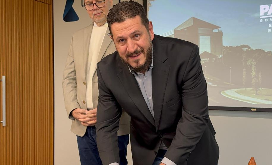 Estado firma parceria com Lactec para ampliar projetos de pesquisa e tecnologia