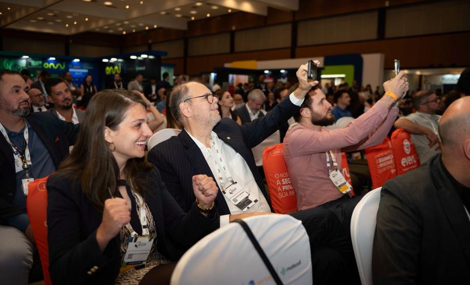 Talento Tech e Ecossistema Digital: Paraná conquista prêmios nacionais de tecnologia