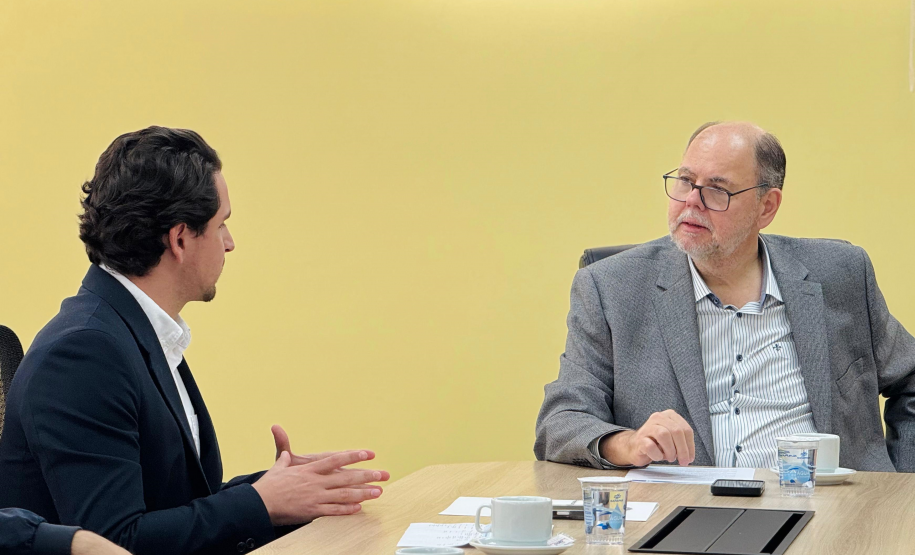Secretário da Inovação recebe prefeito de Irati para tratar de projetos voltados ao desenvolvimento tecnológico da cidade