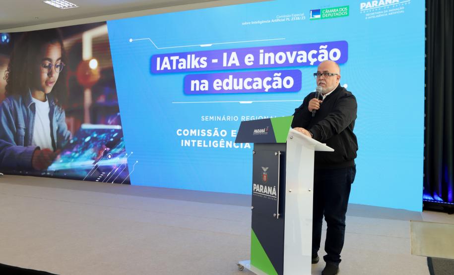 Com apoio do Estado, seminário em Curitiba debate Inteligência Artificial na educação