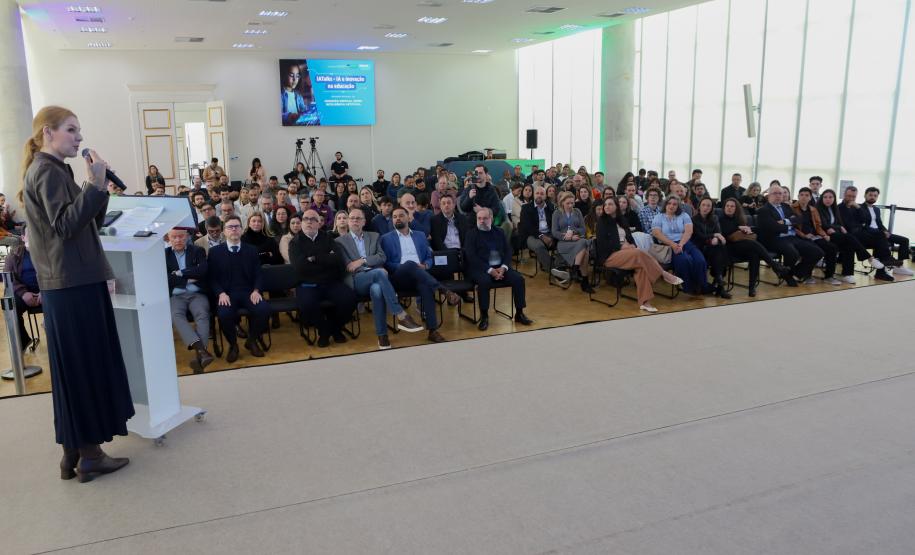 Com apoio do Estado, seminário em Curitiba debate Inteligência Artificial na educação