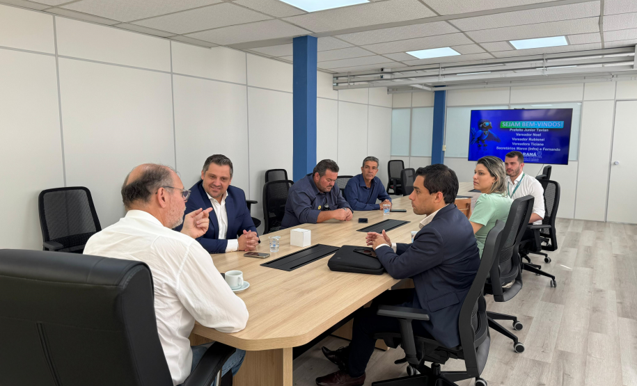 Secretário da Inovação recebe, na SEIA, prefeito e autoridades de Centenário do Sul