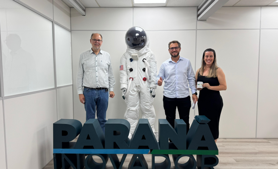 Secretário Alex Canziani recebe prefeito de Ipiranga