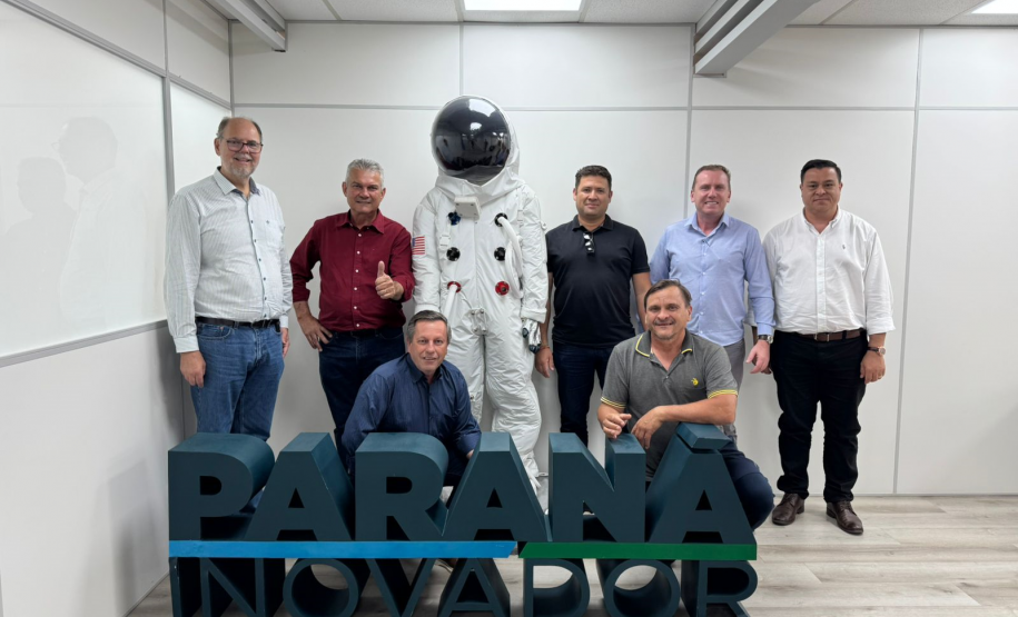 Secretário da Inovação recebe prefeito de Faxinal