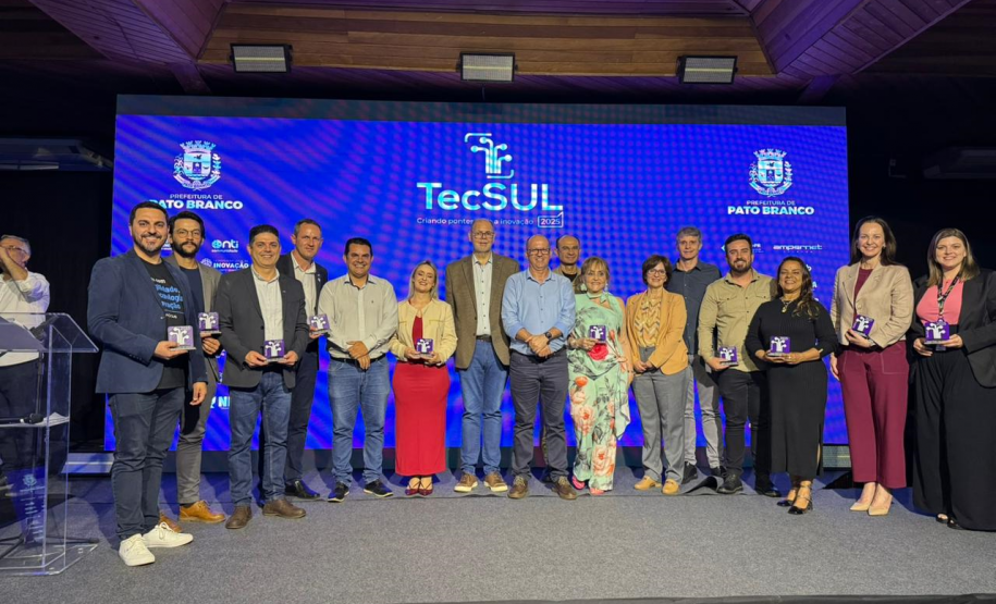 Secretário Alex Canziani participa da TecSul e apresenta iniciativas de inovação da SEIA