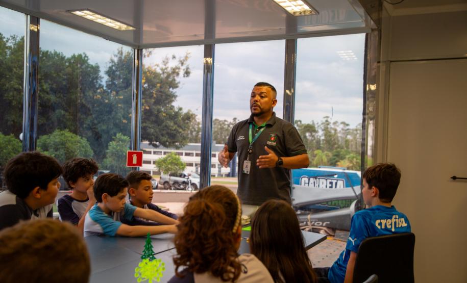 Carreta na Inovação oferece atividades gratuitas em Faxinal nesta semana