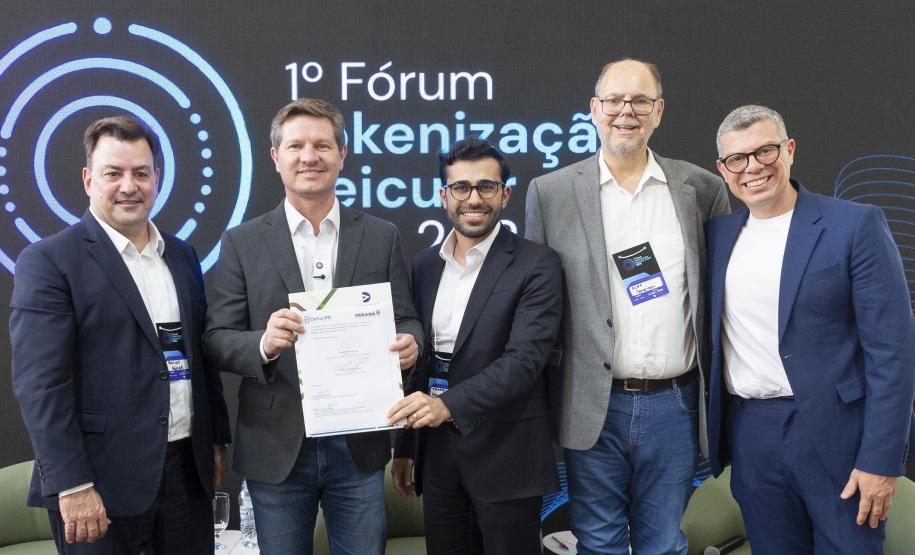 Paraná promove fórum de tokenização veicular e debate futuro da mobilidade digital