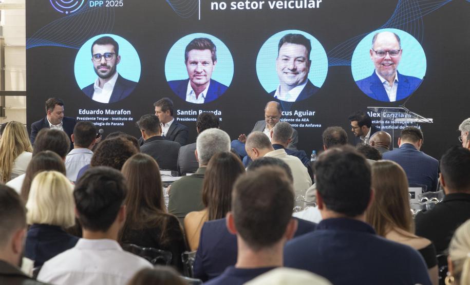 Paraná promove fórum de tokenização veicular e debate futuro da mobilidade digital