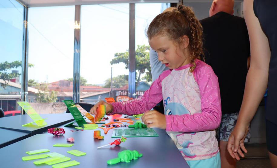 Guaratuba e Pontal do Paraná recebem atividades da Carreta da Inovação nesta semana
