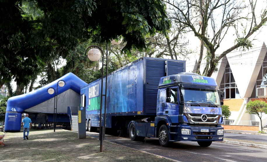 Carreta da Inovação em Londrina inicia com novidades em comemoração aos 100 atendimentos do projeto