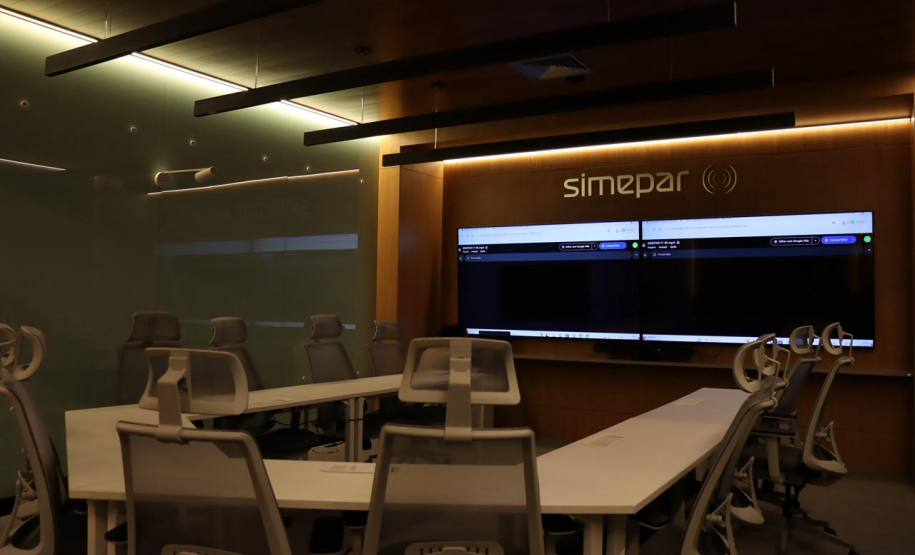 Simepar inaugura sala multimídia com apoio da Secretaria da Inovação e Inteligência Artificial