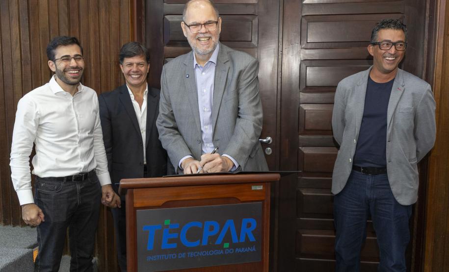 Impulso Inovador: Estado lança projeto para apoiar startups em estágio inicial Foto: Hedeson Alves/Tecpar