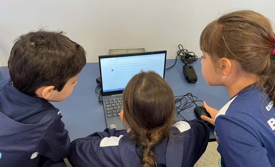 Carreta da Inovação leva tecnologia e experiências interativas para Imbaú e São Sebastião da Amoreira