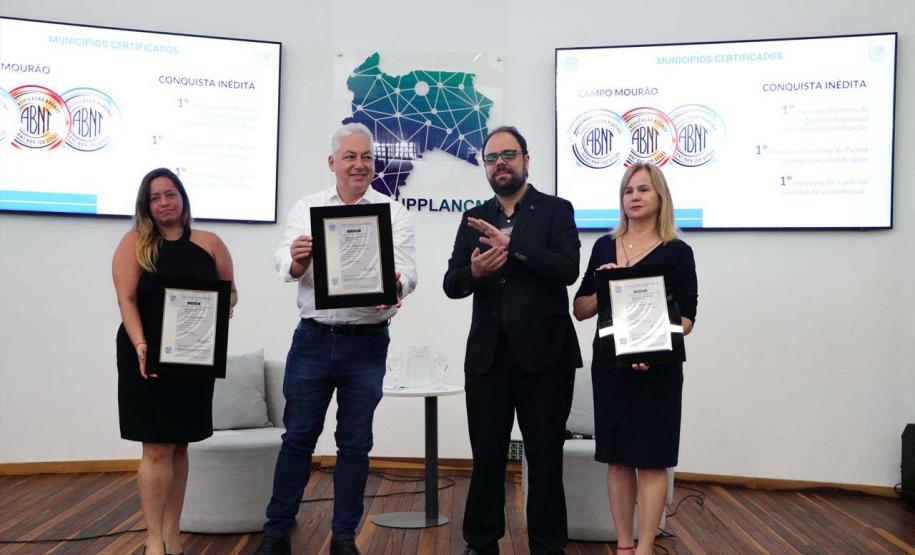 Campo Mourão recebe tripla certificação internacional de cidade inteligente