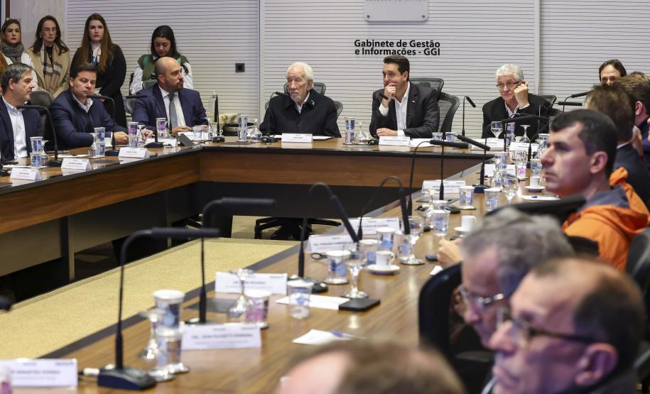 Governador anuncia parceria de R$192 milhões com a Vivo para ampliar cobertura de telefonia e internet
