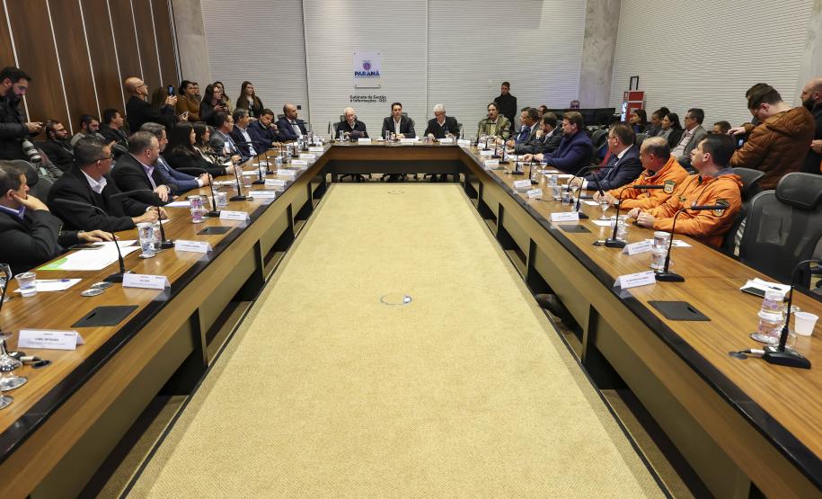 Governador anuncia parceria de R$192 milhões com a Vivo para ampliar cobertura de telefonia e internet