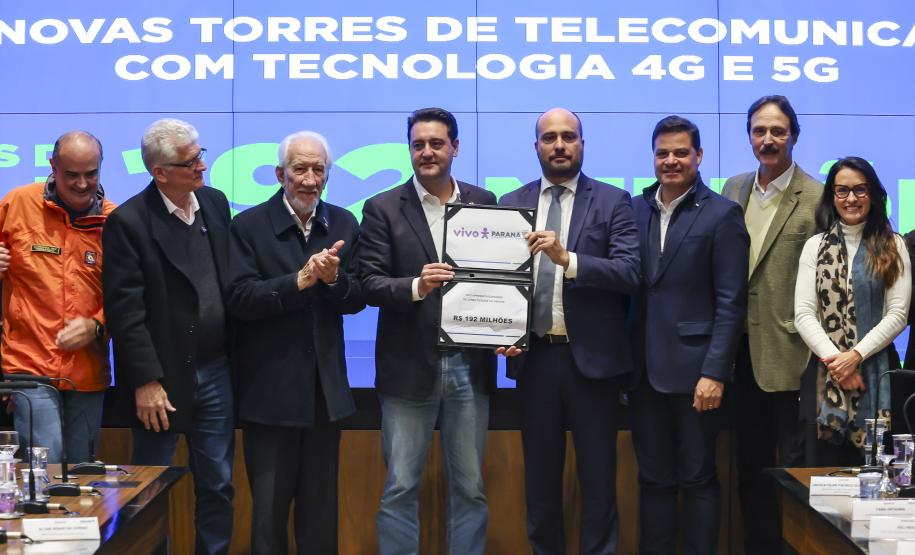 Governador anuncia parceria de R$192 milhões com a Vivo para ampliar cobertura de telefonia e internet