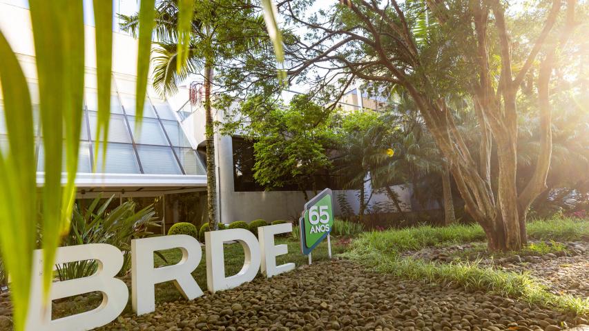 BRDE destina R$ 95 milhões para apoiar projetos de inovação no Paraná