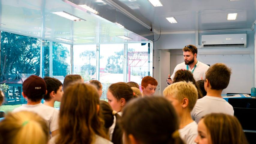 Lapa e Siqueira Campos recebem ações de inovação e tecnologia nesta semana